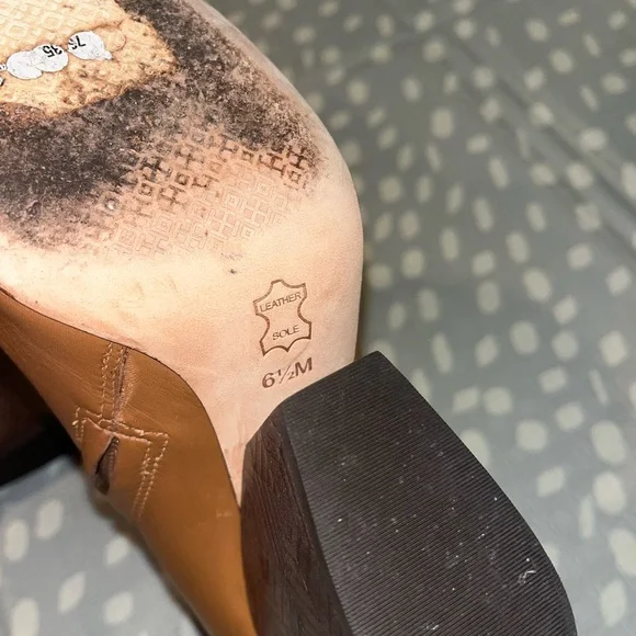 Tory Burch Tan‎ Leather Ankle Boots - Picture 6 of 11